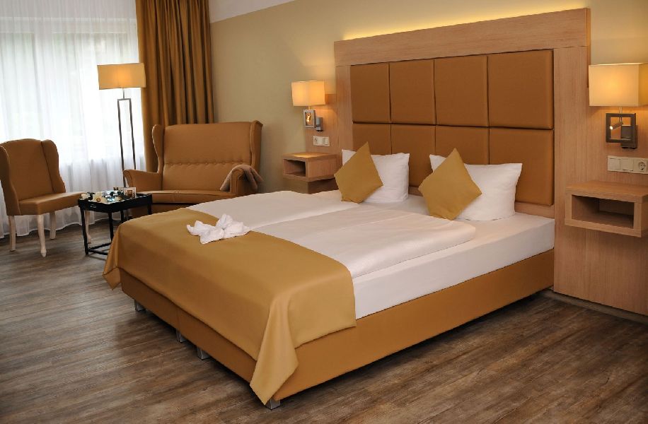 Zimmer mit Doppelbett